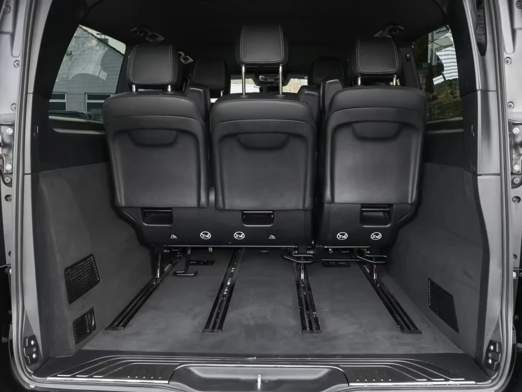 Mercedes-Benz V 300 d / 4-MATIC / AVANTGARDE / 7-МЕСТЕН / EXTRA LONG /, снимка 13 - Автомобили и джипове - 54456143