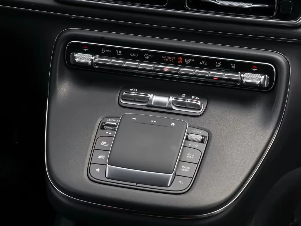 Mercedes-Benz V 300 d / 4-MATIC / AVANTGARDE / 7-МЕСТЕН / EXTRA LONG /, снимка 9 - Автомобили и джипове - 54456143
