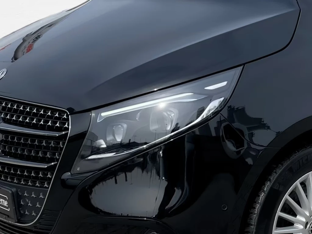 Mercedes-Benz V 300 d / 4-MATIC / AVANTGARDE / 7-МЕСТЕН / EXTRA LONG /, снимка 6 - Автомобили и джипове - 54456143