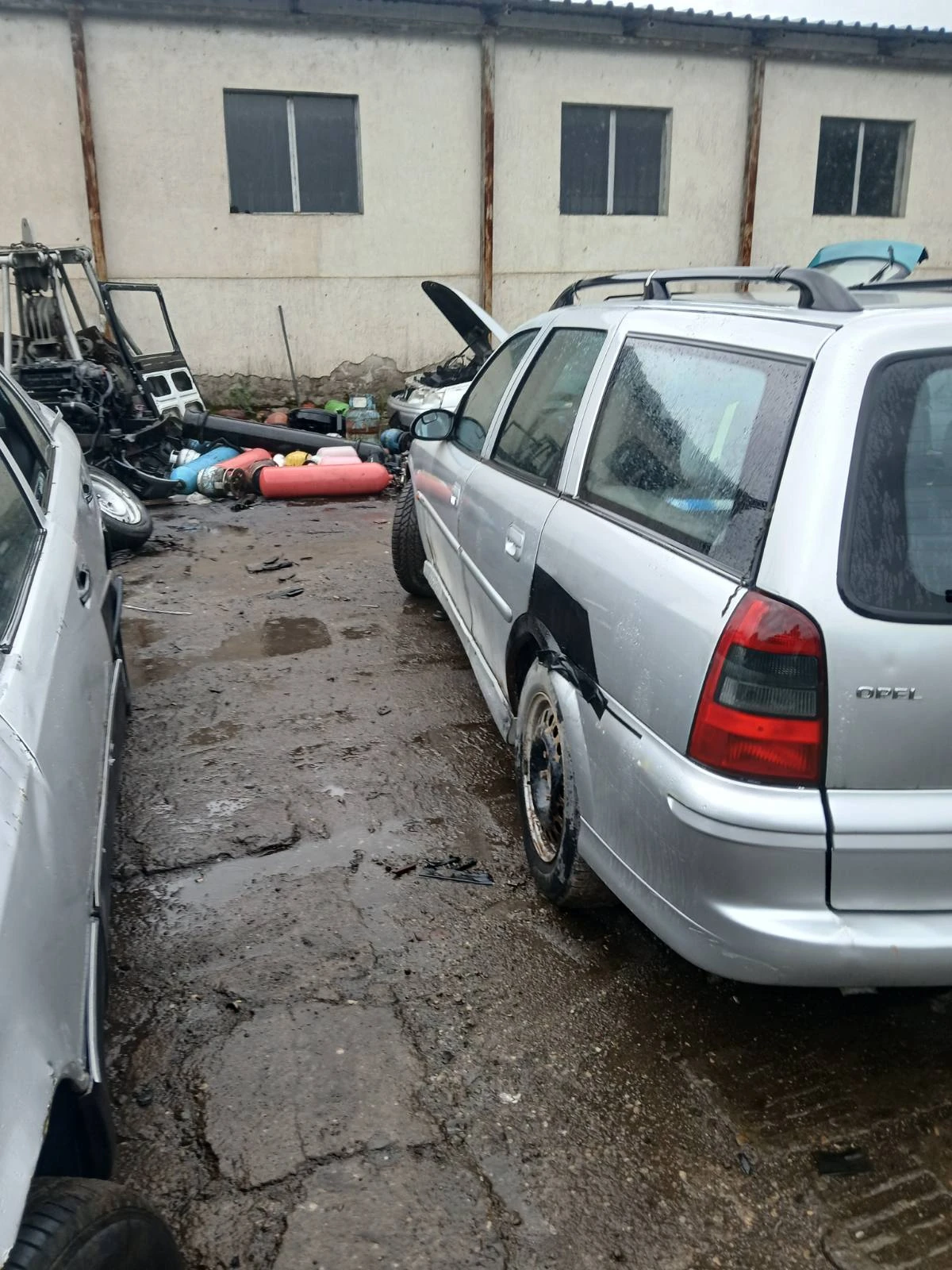 Opel Vectra B, снимка 2 - Автомобили и джипове - 54613131