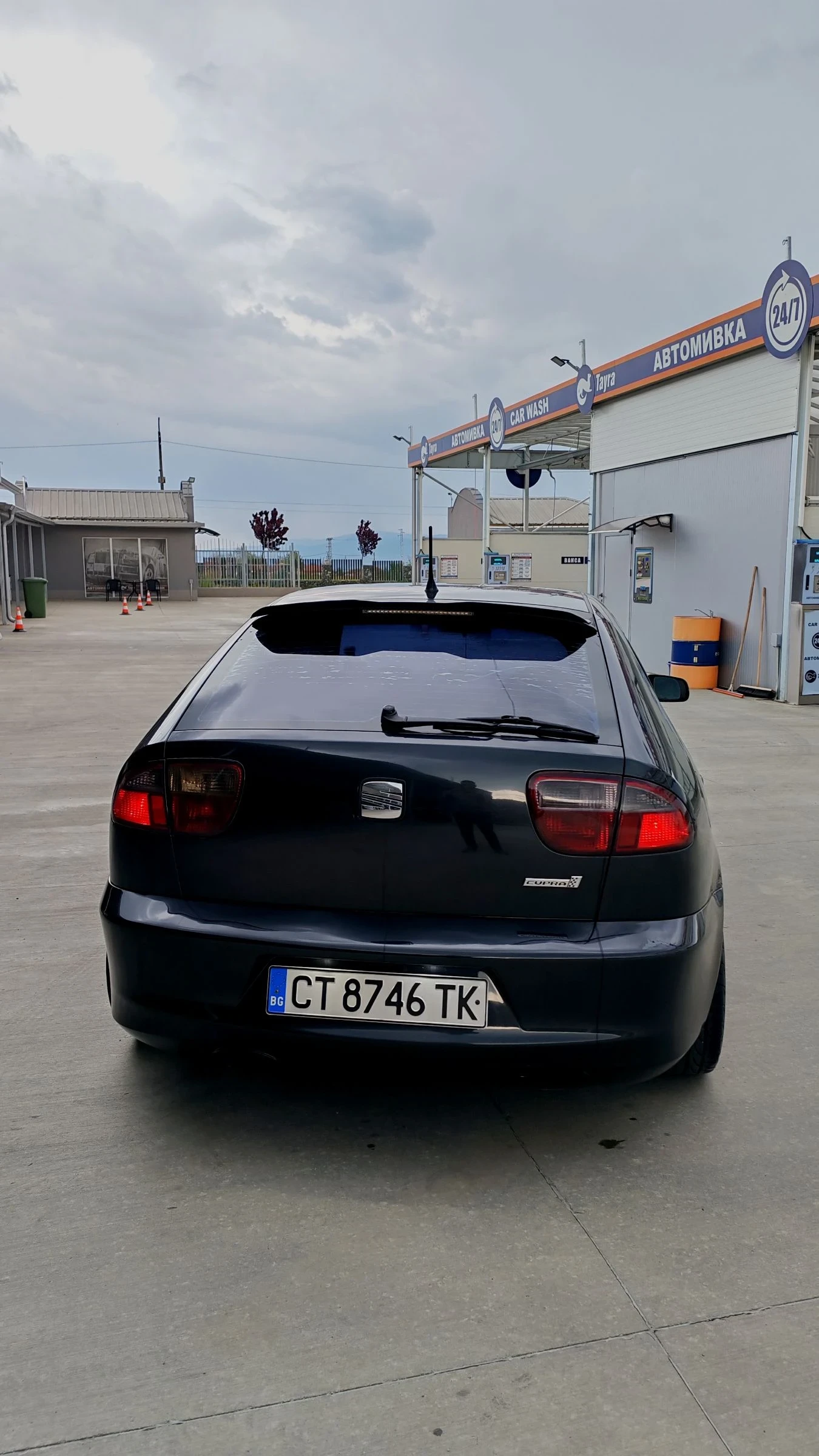 Seat Leon 1.8T 180 FR , снимка 6 - Автомобили и джипове - 54654137
