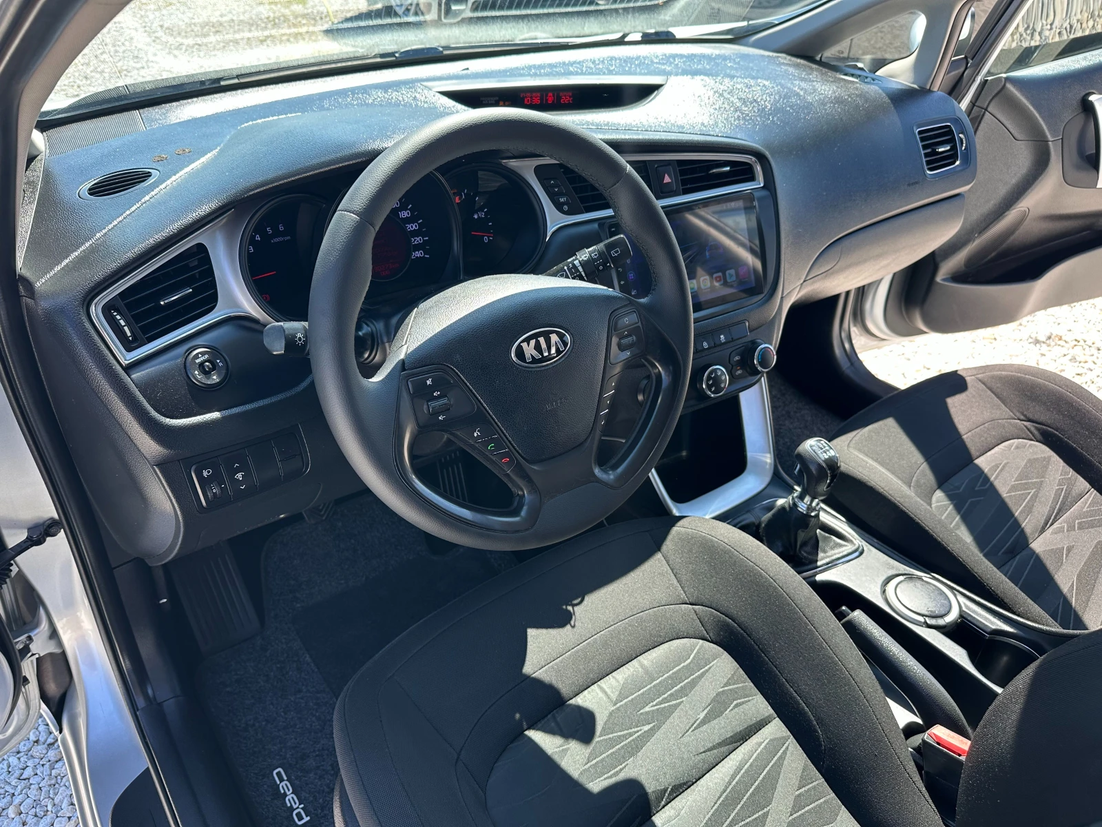 Kia Ceed 1.6CRDI* NAVI* TOP, снимка 13 - Автомобили и джипове - 54703306