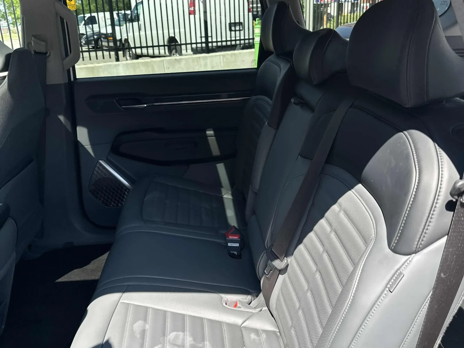 Kia EV9 AWD* LAND* 99.8kW, снимка 7 - Автомобили и джипове - 55411206
