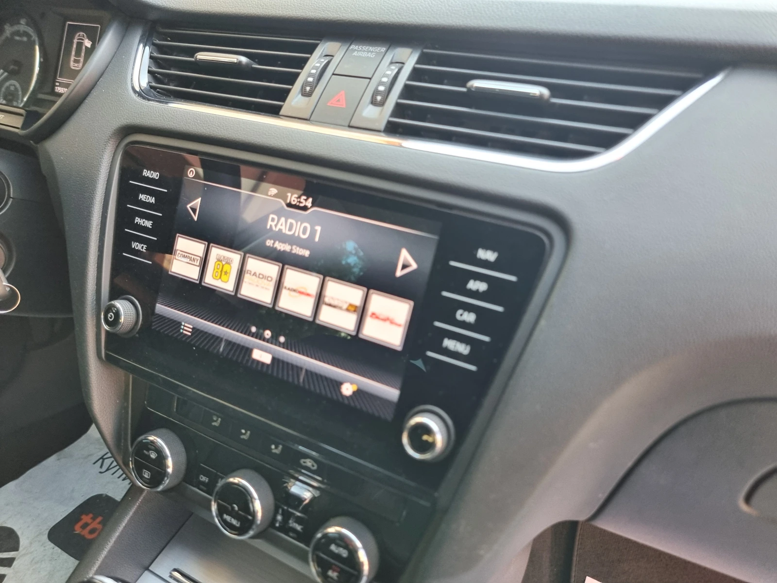 Skoda Octavia 1.4* G-Tec* AVTOMAT* , снимка 13 - Автомобили и джипове - 55625535
