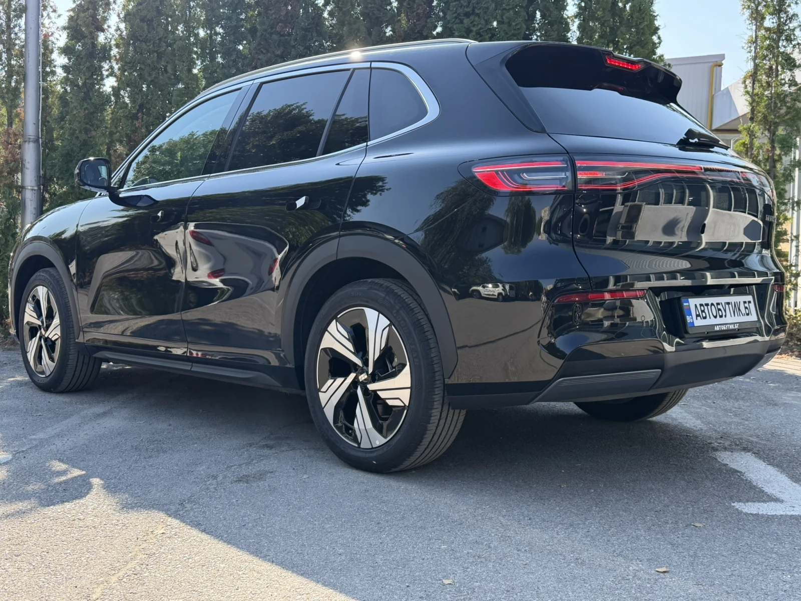 Geely EX5 MAX/360/PANO/HUD/ТЕРМОПОМПА, снимка 6 - Автомобили и джипове - 56128385