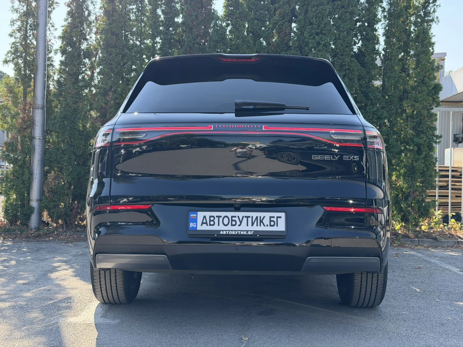 Geely EX5 MAX/360/PANO/HUD/ТЕРМОПОМПА, снимка 5 - Автомобили и джипове - 56128385
