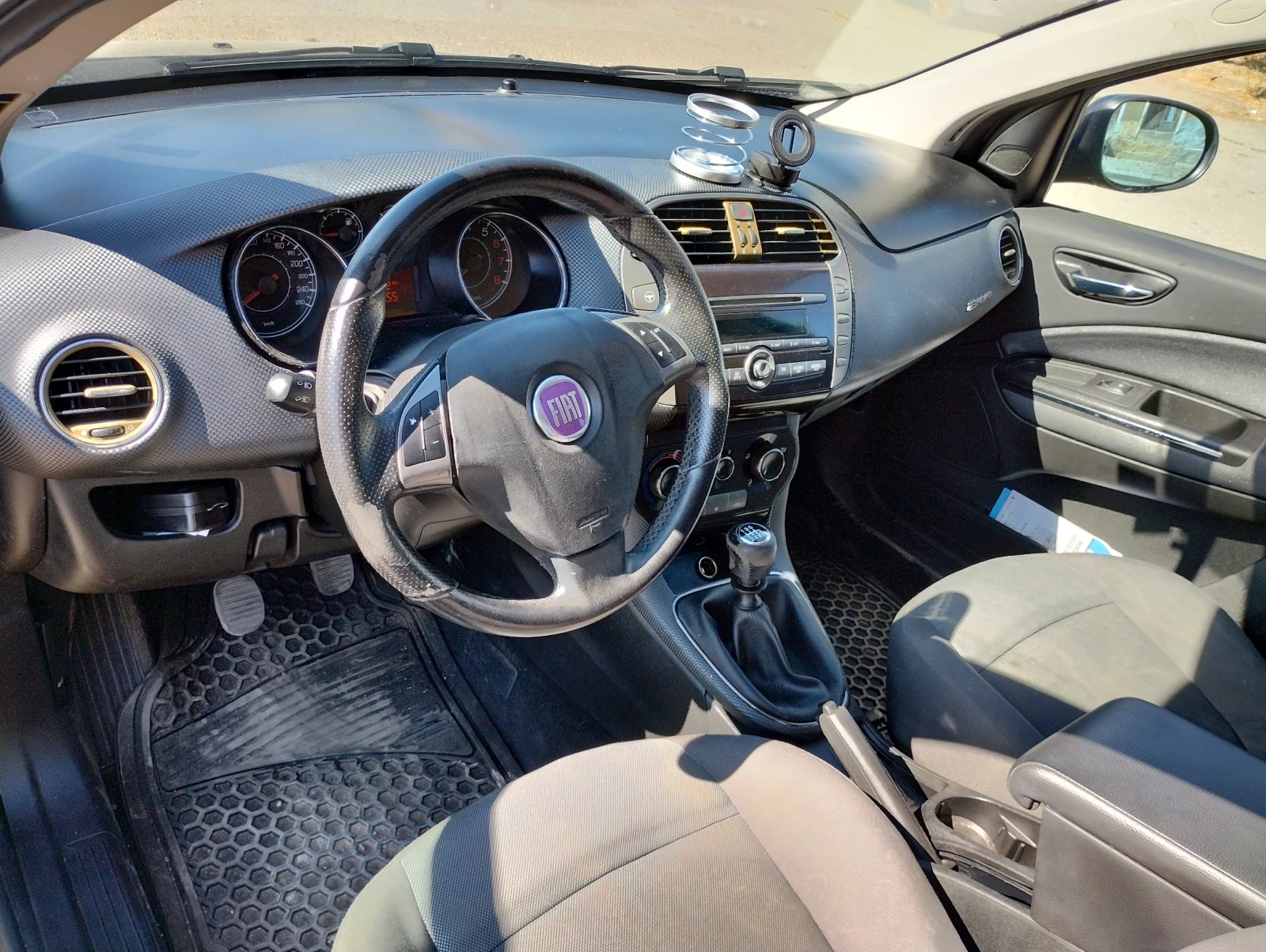 Fiat Bravo Перфектна, снимка 6 - Автомобили и джипове - 56309375