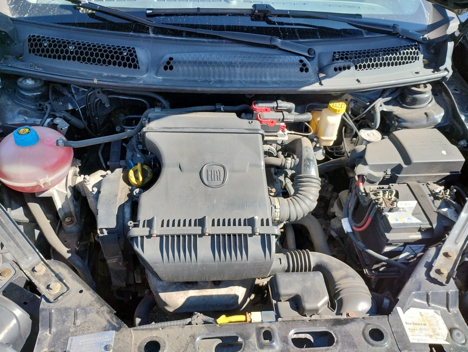 Fiat Bravo Перфектна, снимка 5 - Автомобили и джипове - 56309375