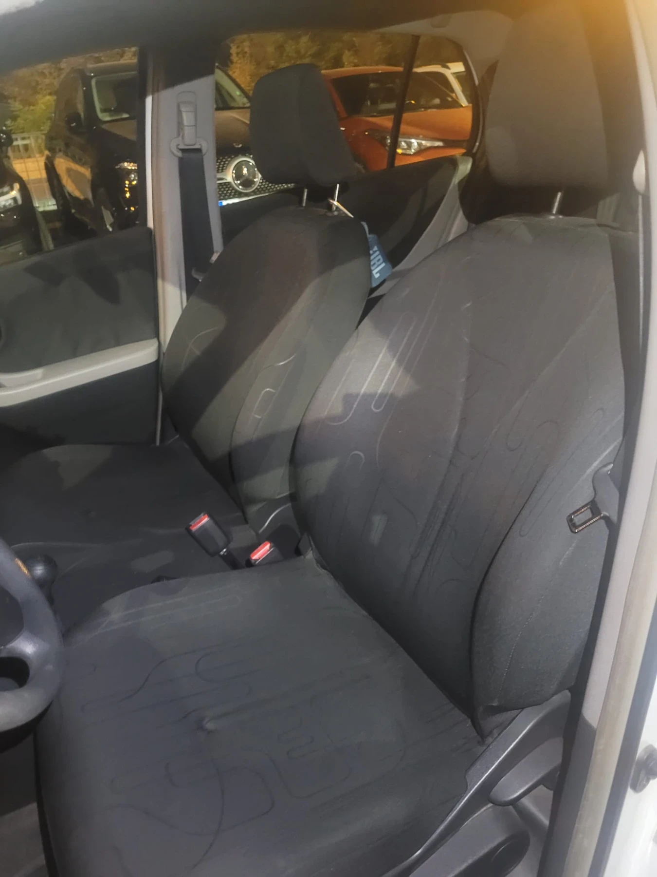 Toyota Yaris, снимка 5 - Автомобили и джипове - 56346481