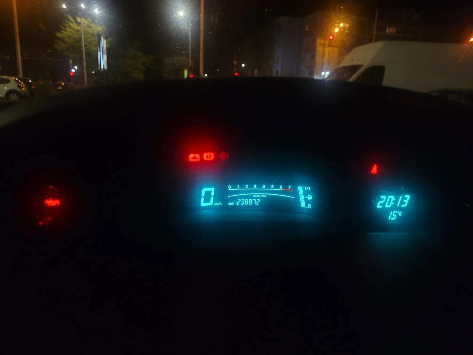 Toyota Yaris, снимка 8 - Автомобили и джипове - 56346481