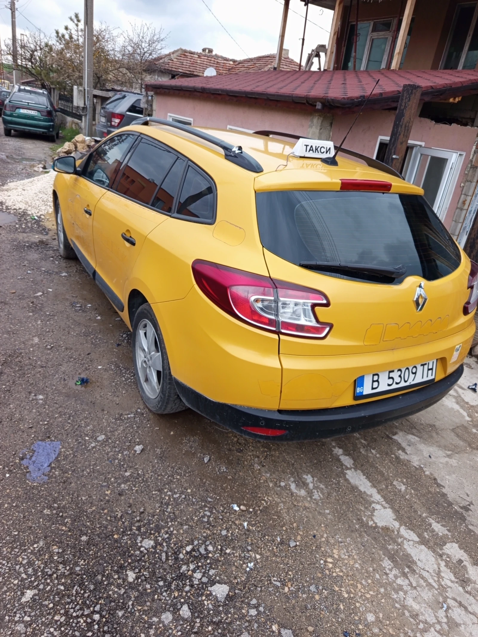 Renault Megane, снимка 2 - Автомобили и джипове - 56389384