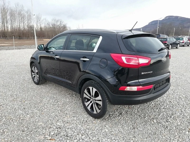 Kia Sportage 1.7CRDI KLIMA, снимка 4 - Автомобили и джипове - 44289485