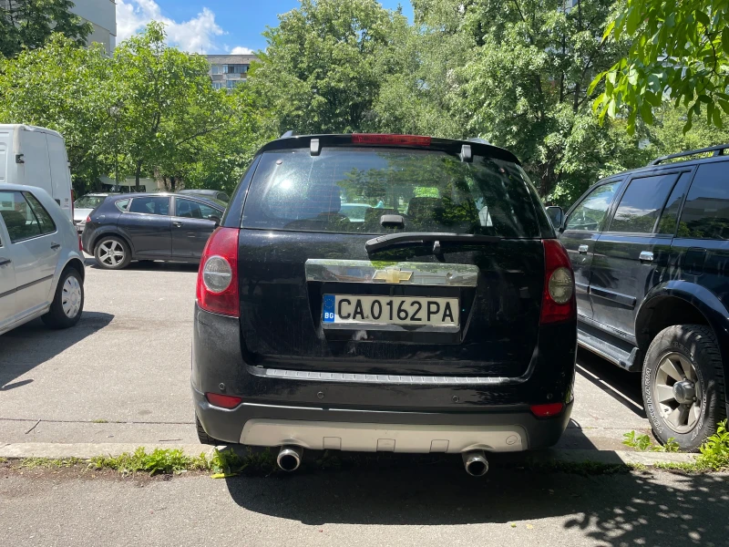 Chevrolet Captiva 2.0 150кс / 4x4 / АВТОМАТ / 7 места, снимка 4 - Автомобили и джипове - 52520115