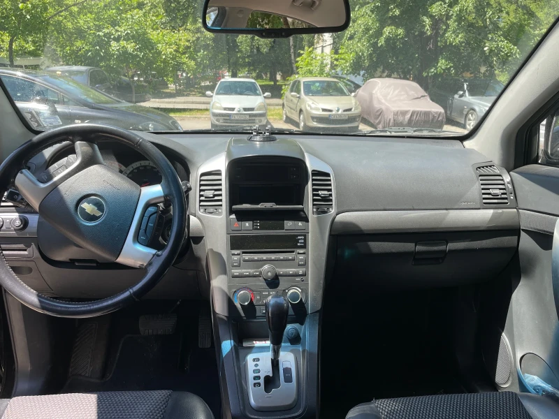 Chevrolet Captiva 2.0 150кс / 4x4 / АВТОМАТ / 7 места, снимка 5 - Автомобили и джипове - 52520115