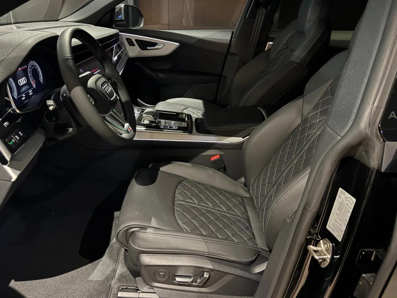 Audi Q8 50 TDI S-line НОВ, снимка 3 - Автомобили и джипове - 50557956