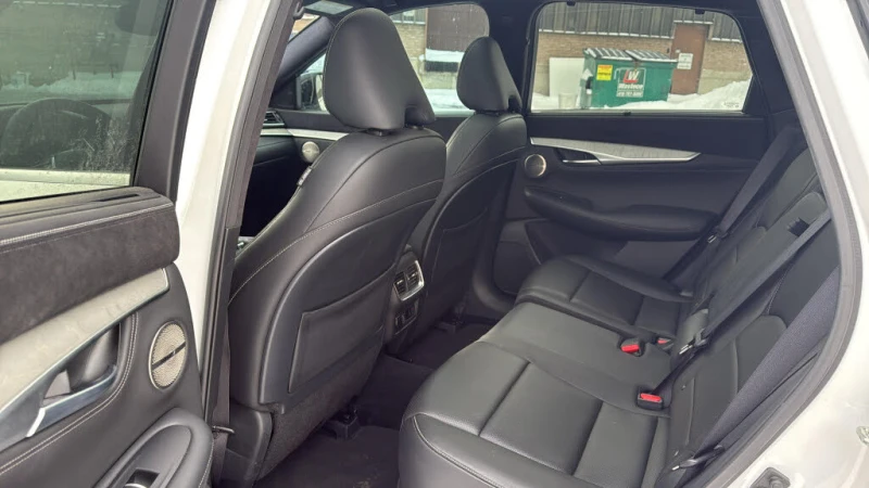 Infiniti QX50 Sensory AWD* АвтоКредит* (ЦЕНА ДО БЪЛГАРИЯ), снимка 7 - Автомобили и джипове - 53238456