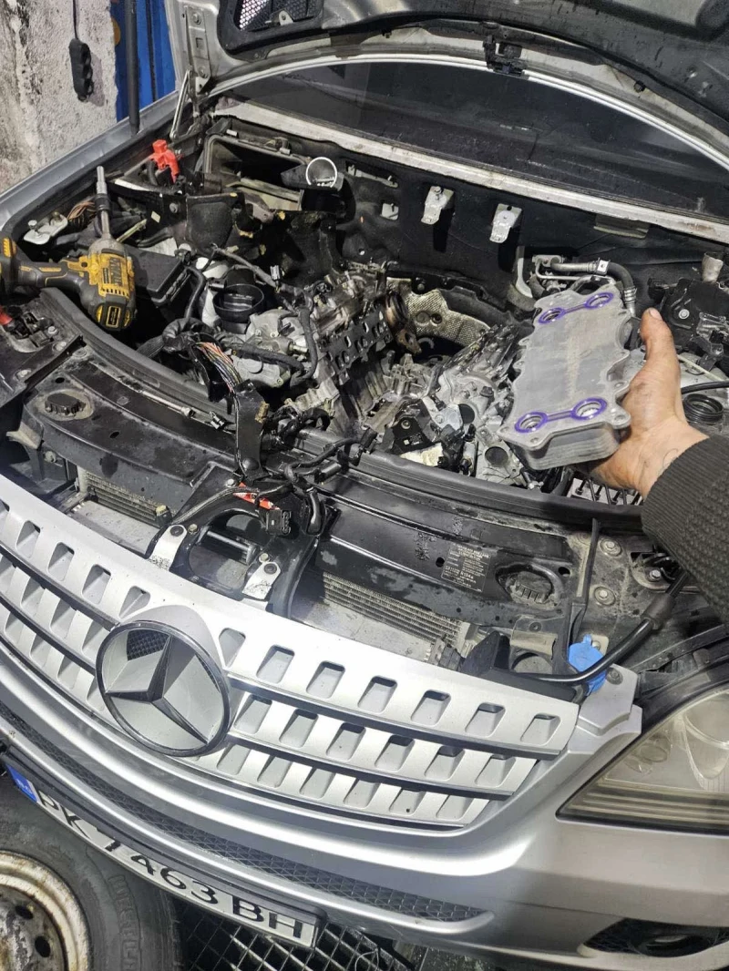 Mercedes-Benz ML 320, снимка 6 - Автомобили и джипове - 53525824