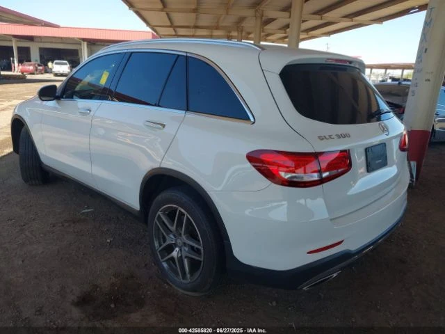 Mercedes-Benz GLC 300 BURMESTER* ПОДГРЕВ* КАМЕРА* КЕЙЛЕС* LANE* ASSIST - изображение 4