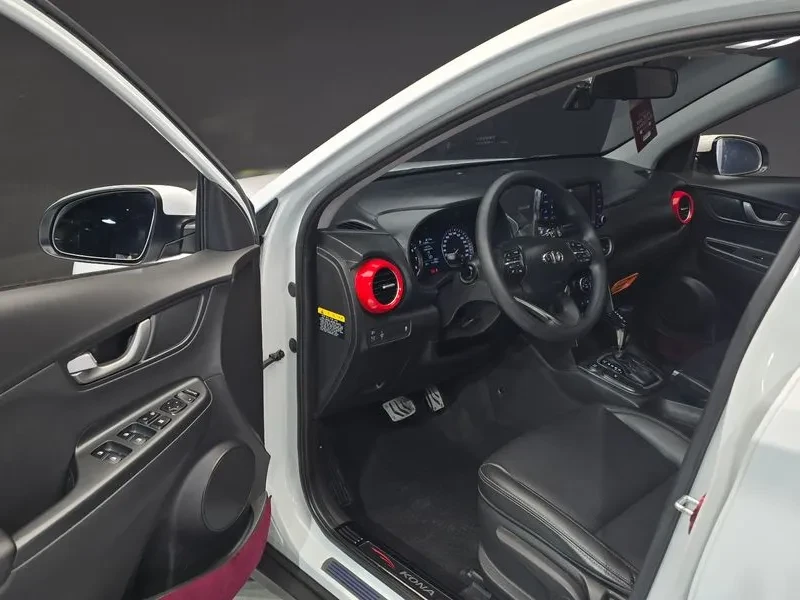 Hyundai Kona 1.6T, снимка 10 - Автомобили и джипове - 54257051