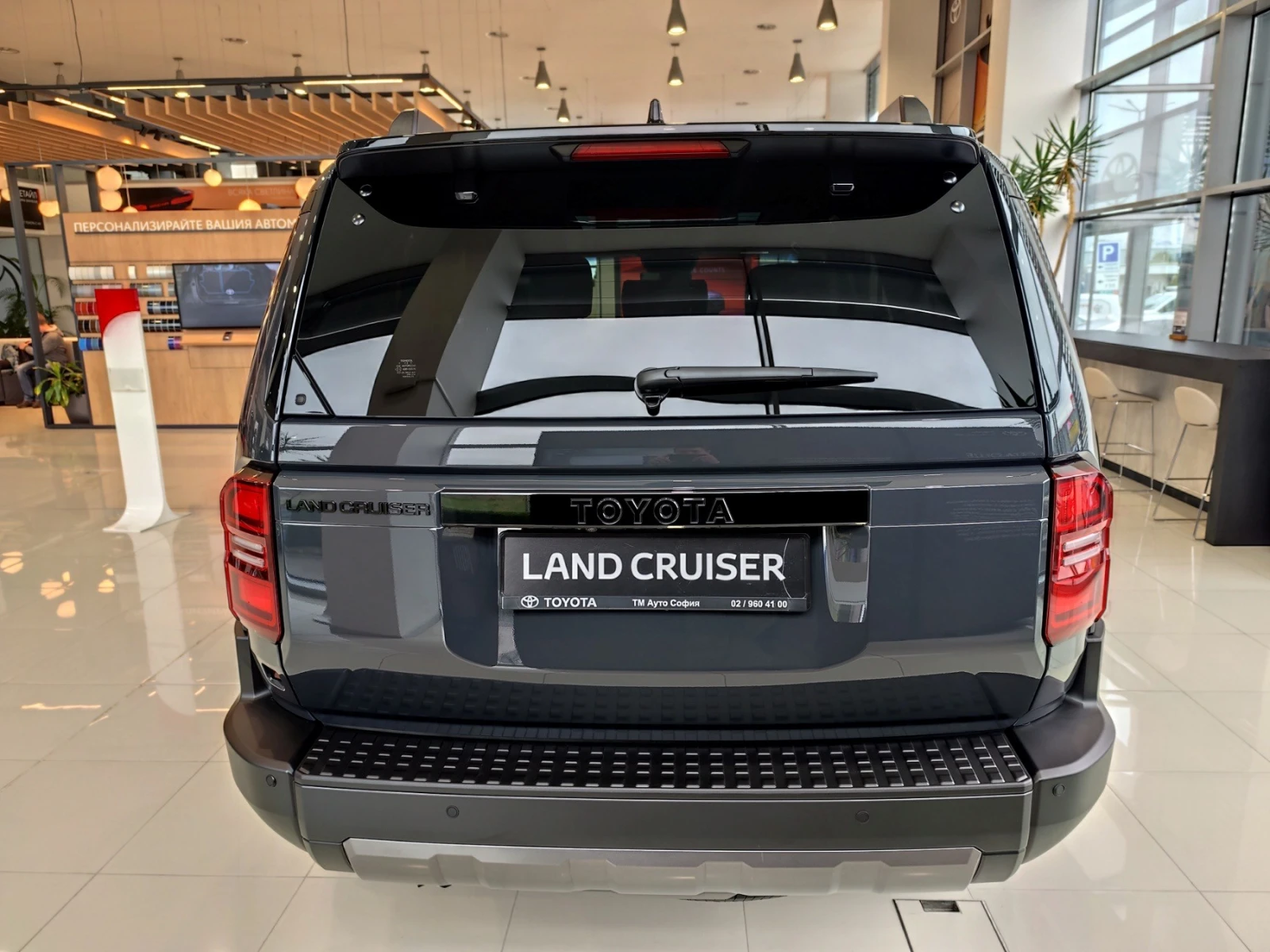 Toyota Land cruiser 250 2.8D Luxury - изображение 6
