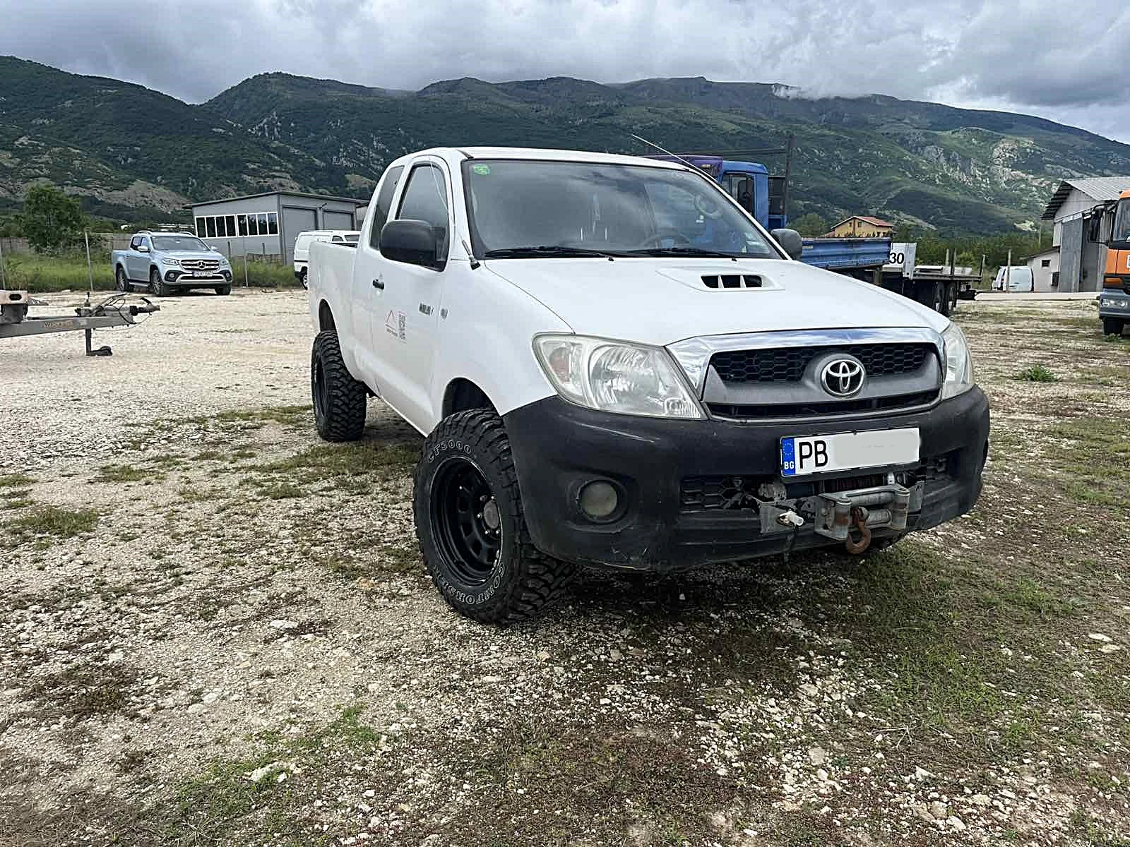 Toyota Hilux 2.5d4d 4x4 - изображение 5