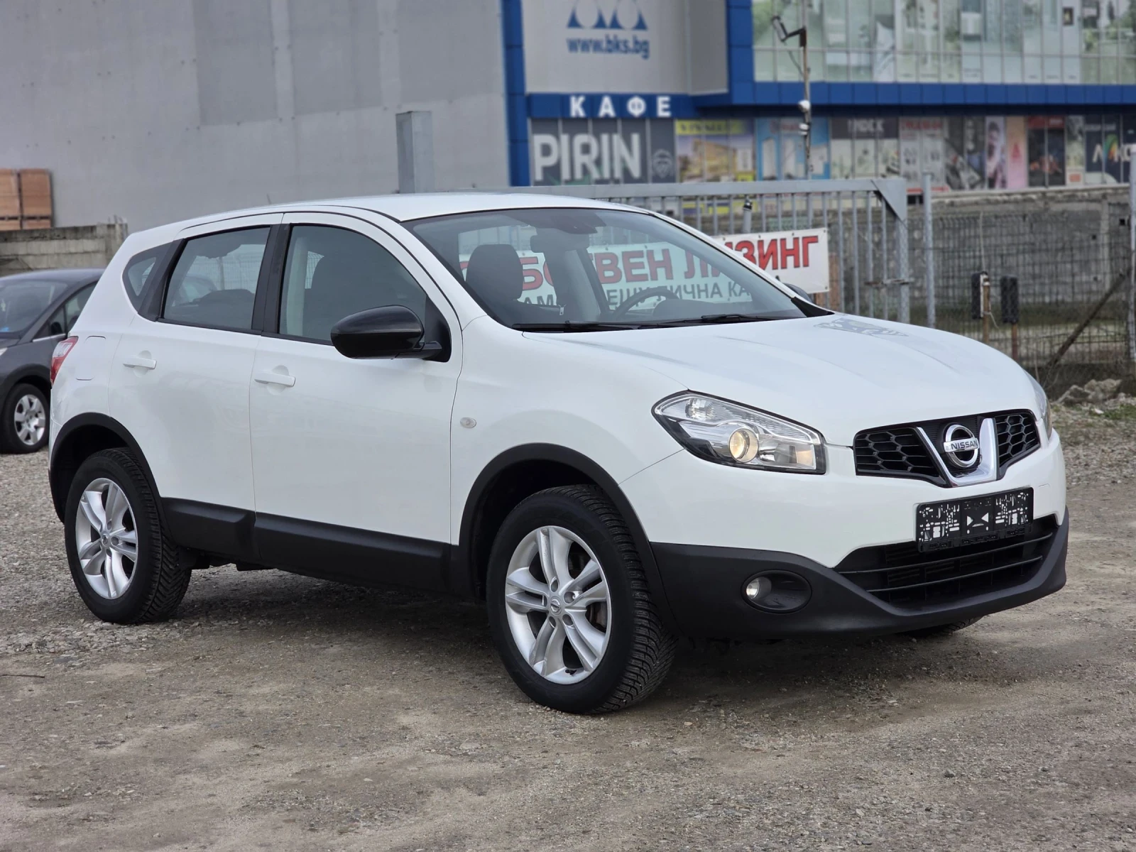 Nissan Qashqai 1.5 dci 110 k.c. PureDrive - изображение 6