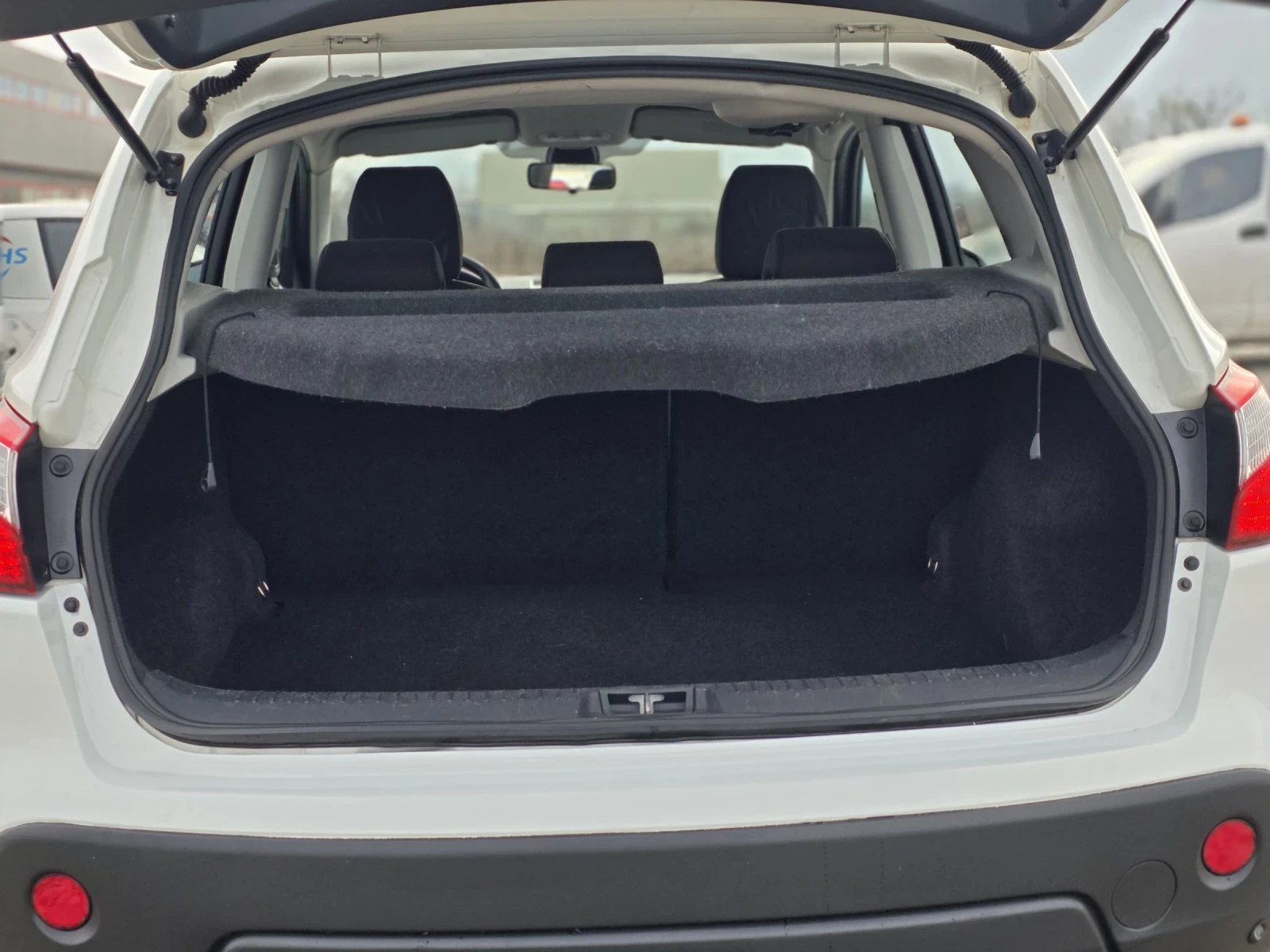 Nissan Qashqai 1.5 dci 110 k.c. PureDrive - изображение 10