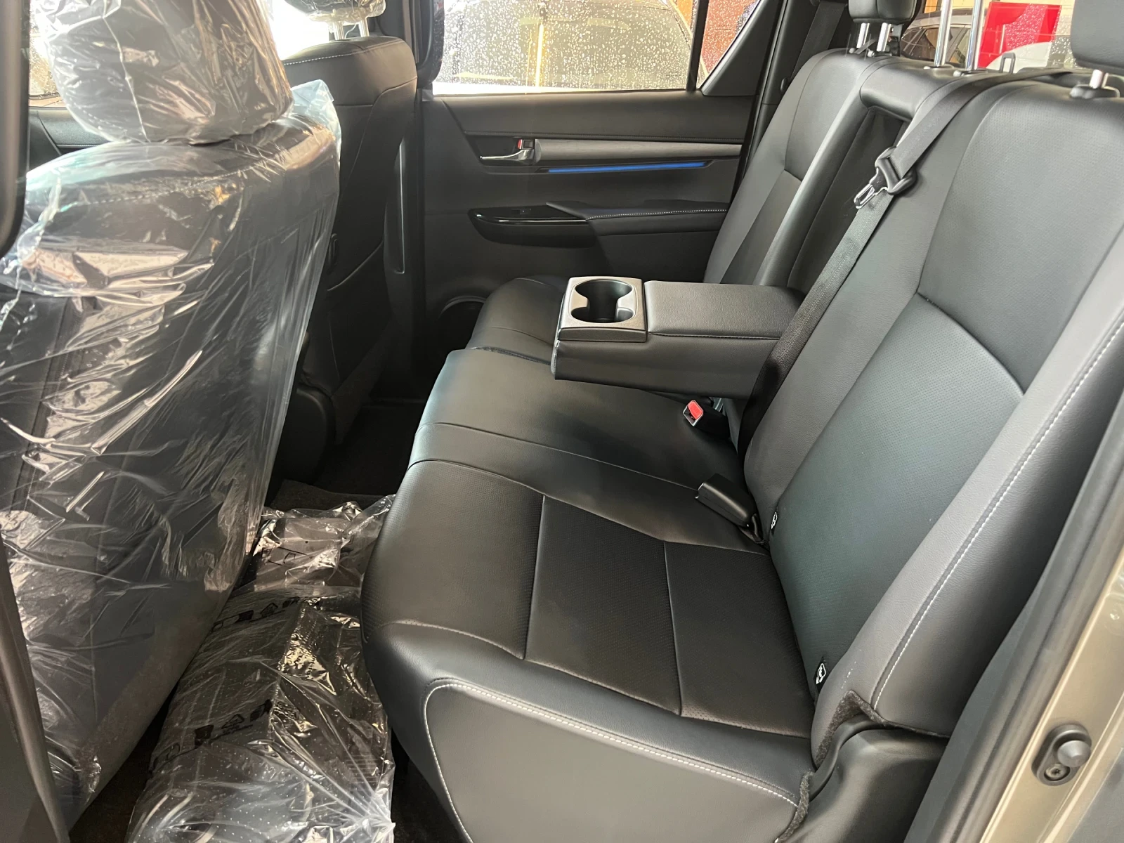 Toyota Hilux Invincible JBL MildHybrid 48V , снимка 12 - Автомобили и джипове - 53996841