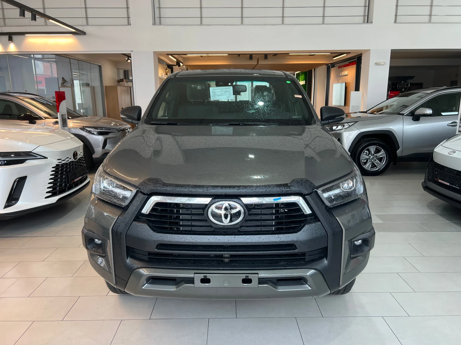 Toyota Hilux Invincible JBL MildHybrid 48V 