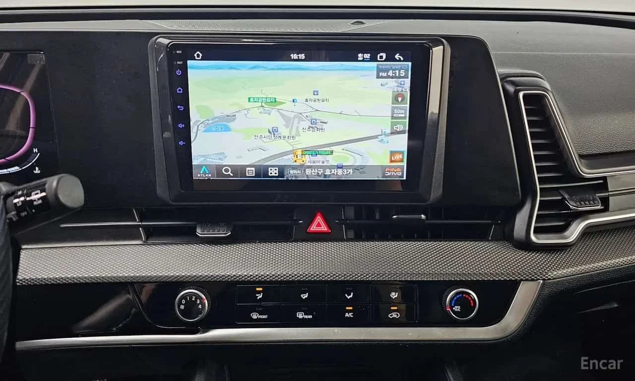 Kia Sportage * Diesel 2.0 2WD * CARFAX * ЦЕНА ДО БГ, снимка 12 - Автомобили и джипове - 55553399