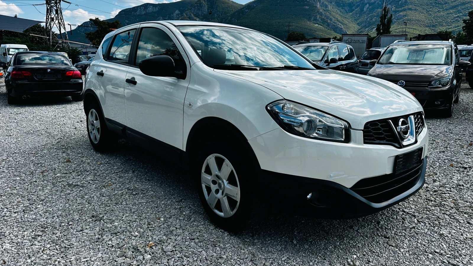 Nissan Qashqai 1.6i-газов, снимка 3 - Автомобили и джипове - 55607970