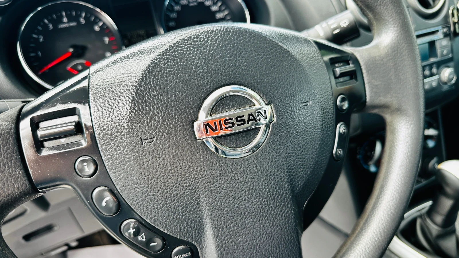 Nissan Qashqai 1.6i-газов, снимка 13 - Автомобили и джипове - 55607970