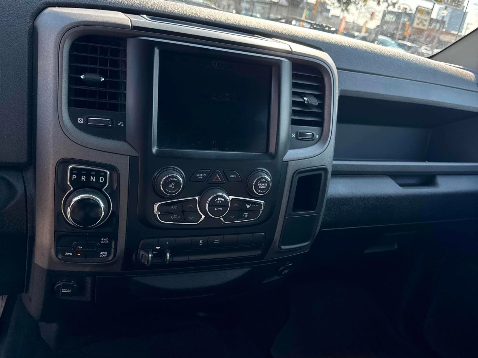Dodge RAM 1500 * Express * CARFAX * БЕЗ ПЪРВОНАЧАЛНА ВНОСКА, снимка 9 - Автомобили и джипове - 55884526