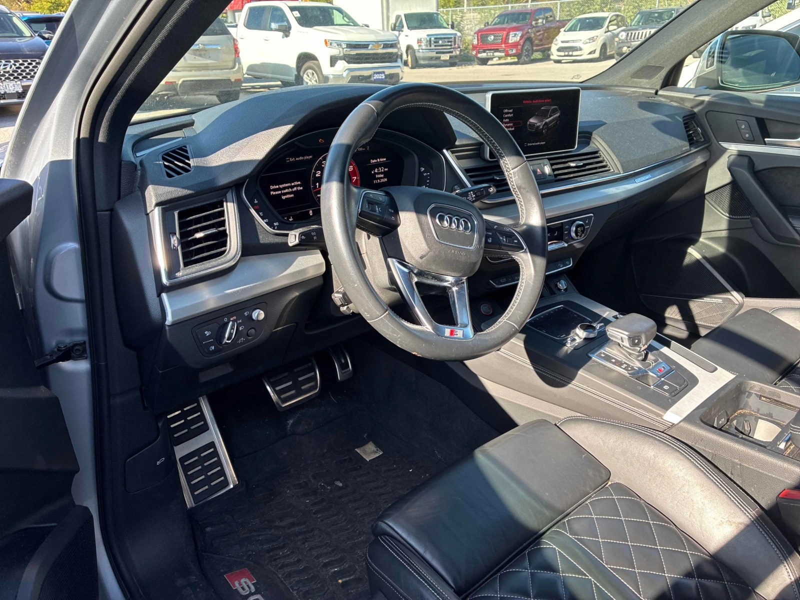Audi SQ5 * Technik * CARFAX * ЦЕНА ДО БГ, снимка 9 - Автомобили и джипове - 56139468