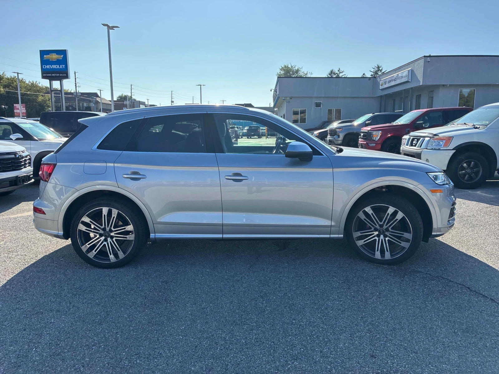 Audi SQ5 * Technik * CARFAX * ЦЕНА ДО БГ, снимка 3 - Автомобили и джипове - 56139468