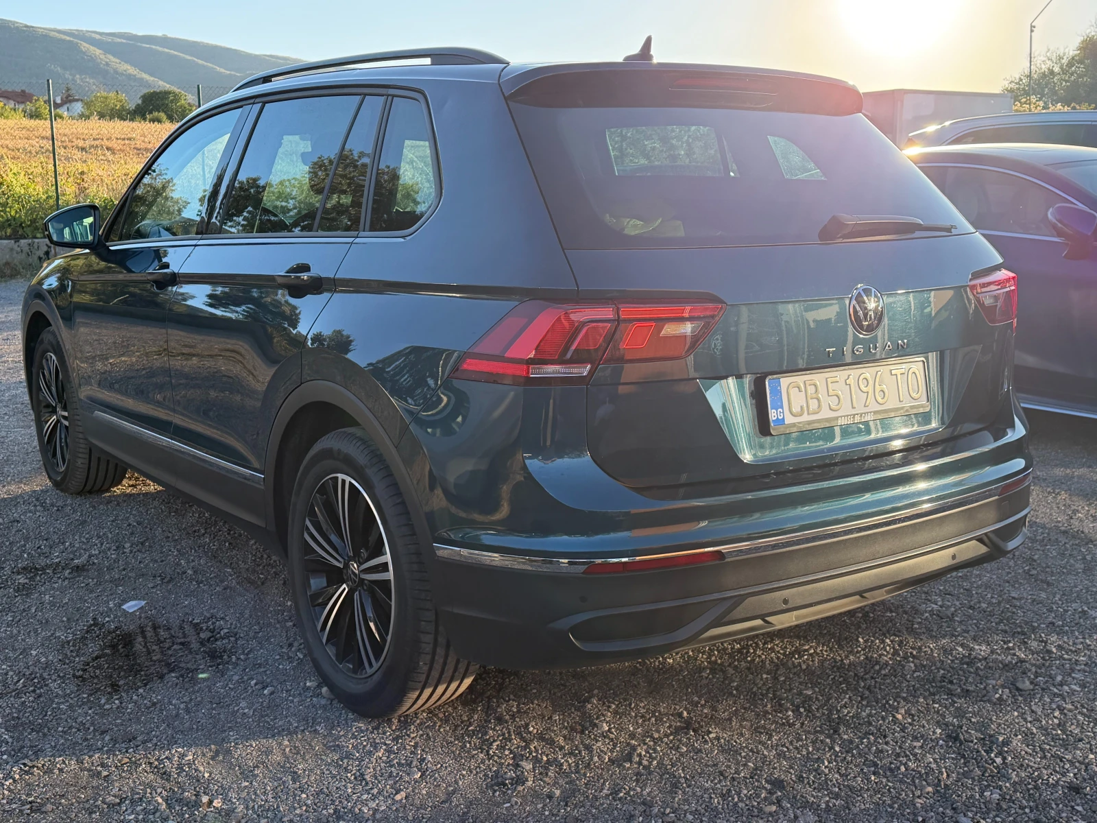 VW Tiguan 2.0 TDI Elegance 150 к.с Автоматик, снимка 6 - Автомобили и джипове - 56293058