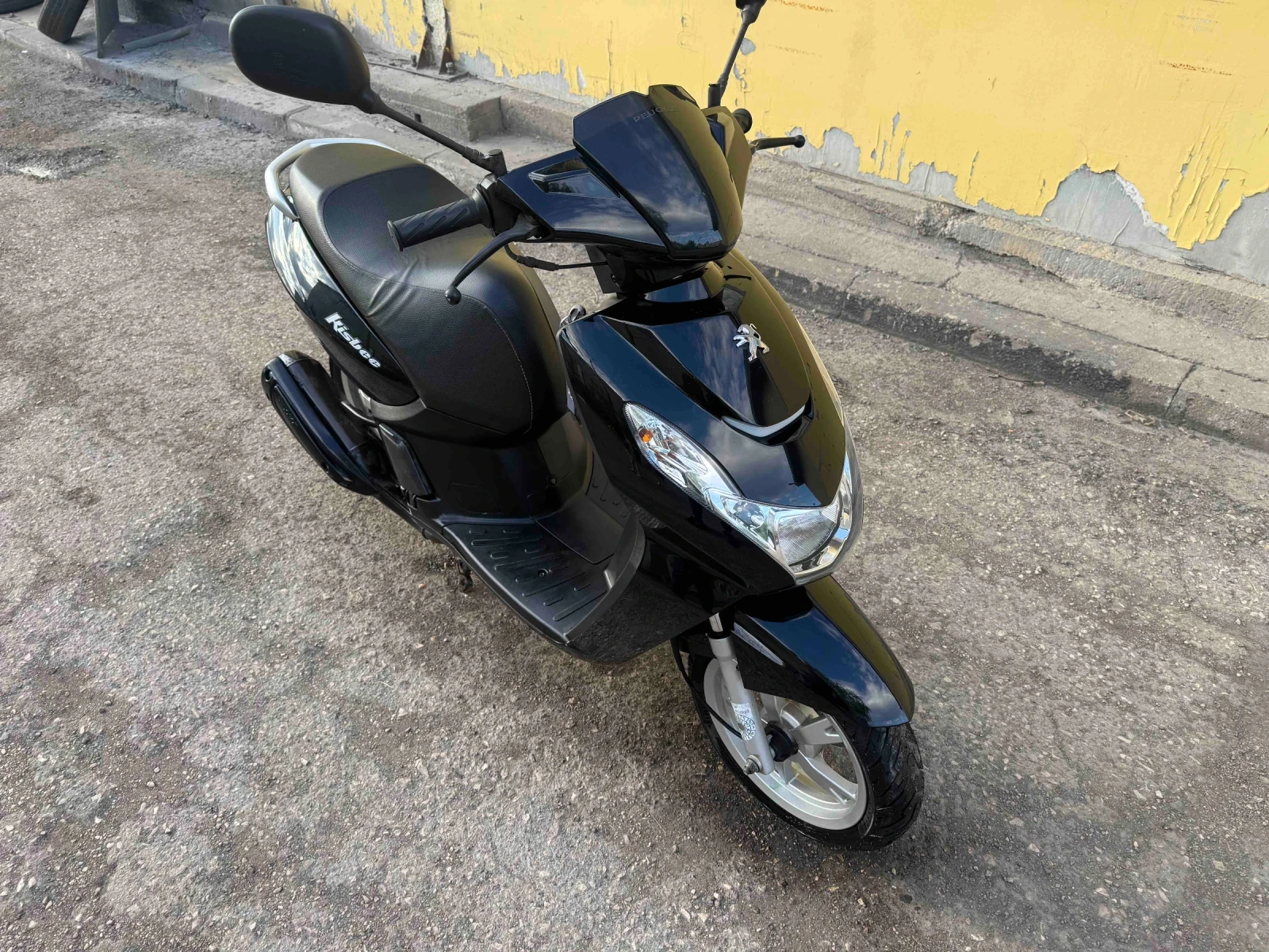 Peugeot Kissbee  - изображение 2
