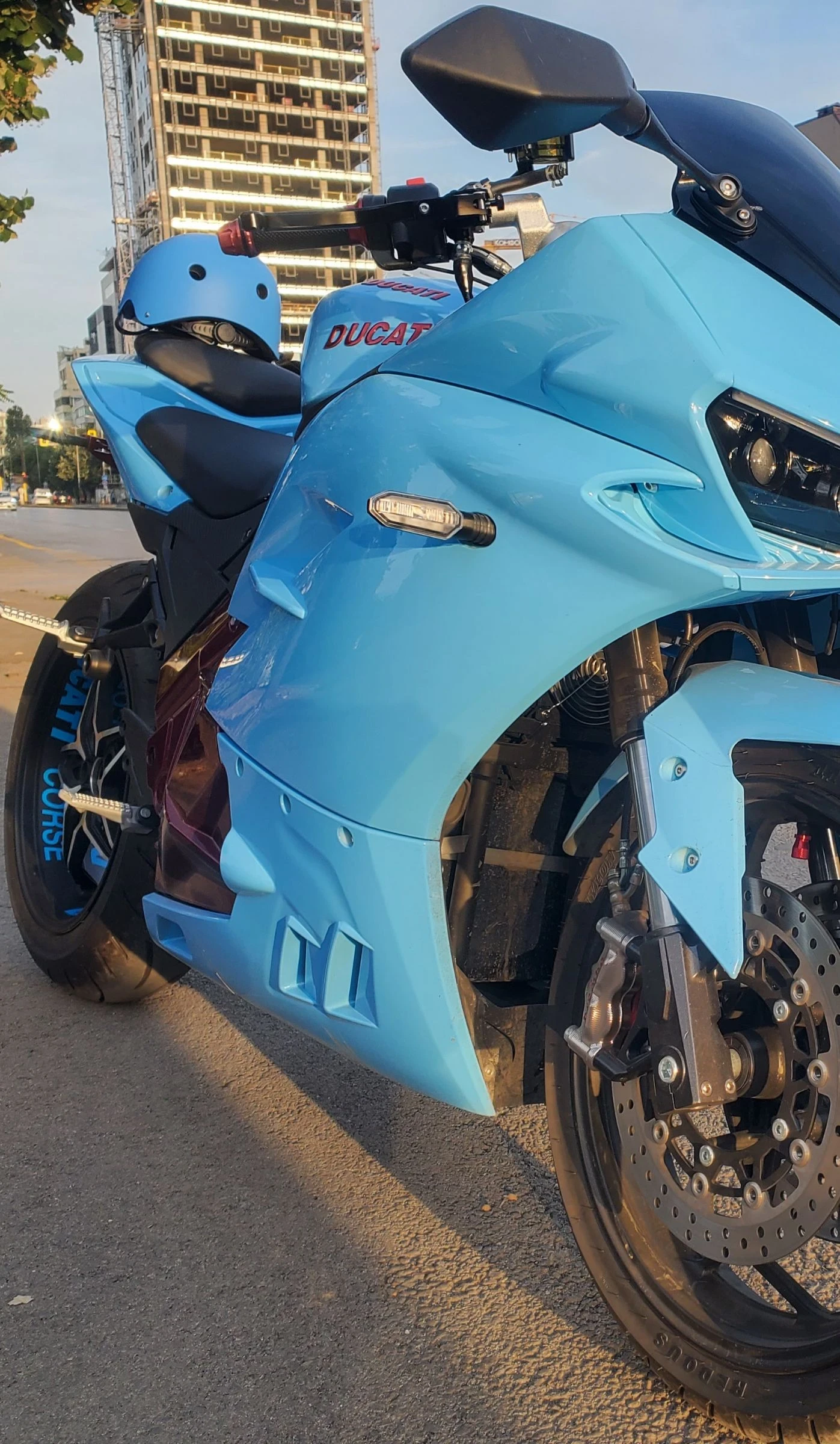 Ducati Panigale Electric motorcycle , снимка 5 - Мотоциклети и мототехника - 53986546