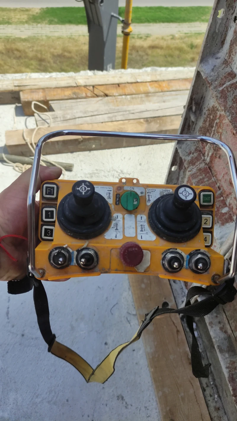 Бетон помпа Mercedes-Benz, снимка 4 - Индустриална техника - 52742365