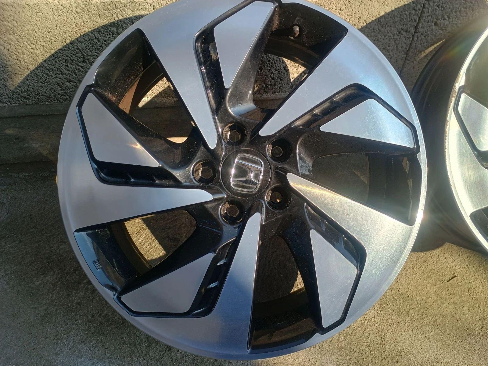 Джанти за Honda Cr-v, снимка 3 - Гуми и джанти - 53756302