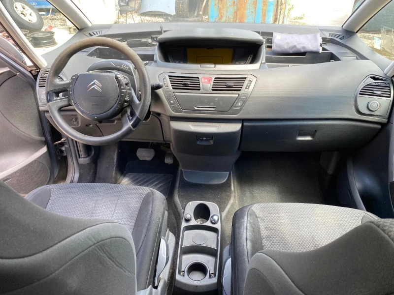 Citroen C4 Picasso 1.6 HDI автоматик, снимка 11 - Автомобили и джипове - 44157058