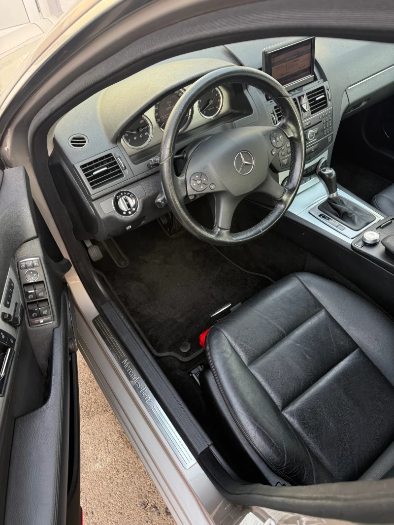 Mercedes-Benz C 350 3.5v6/4x4/Full, снимка 9 - Автомобили и джипове - 47822254