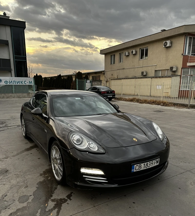 Porsche Panamera 4 S, снимка 2 - Автомобили и джипове - 48166779