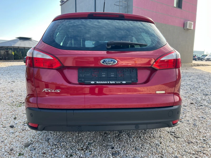 Ford Focus 1.000 бензин 6 скорости Турбо, снимка 4 - Автомобили и джипове - 48500215