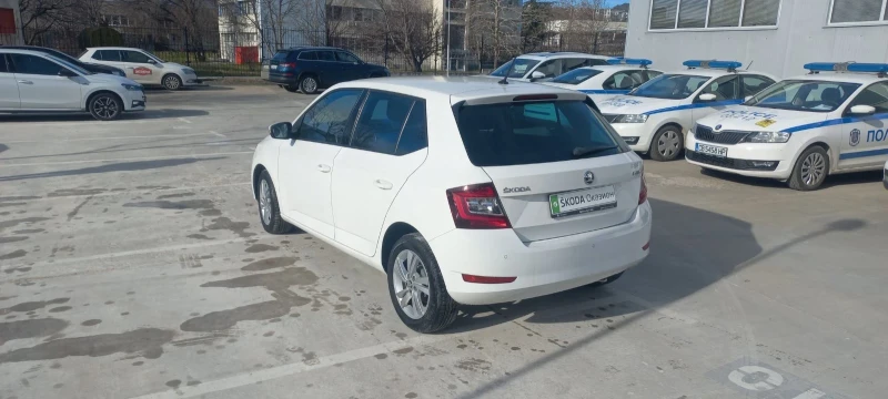 Skoda Fabia 1.0 TSI, снимка 4 - Автомобили и джипове - 48618601