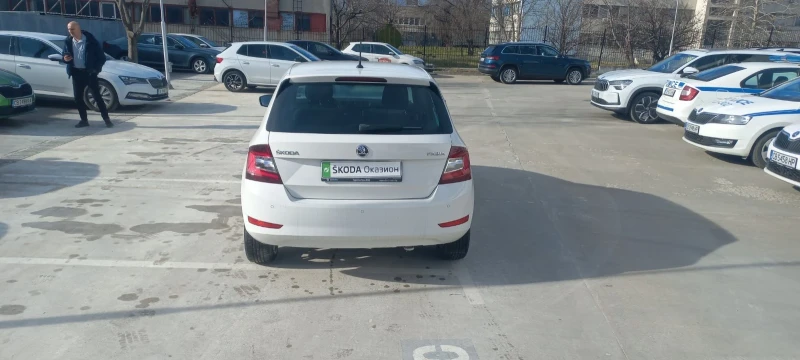 Skoda Fabia 1.0 TSI, снимка 7 - Автомобили и джипове - 48618601