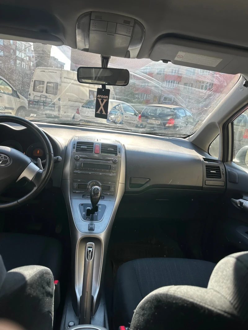 Toyota Auris, снимка 5 - Автомобили и джипове - 48798708