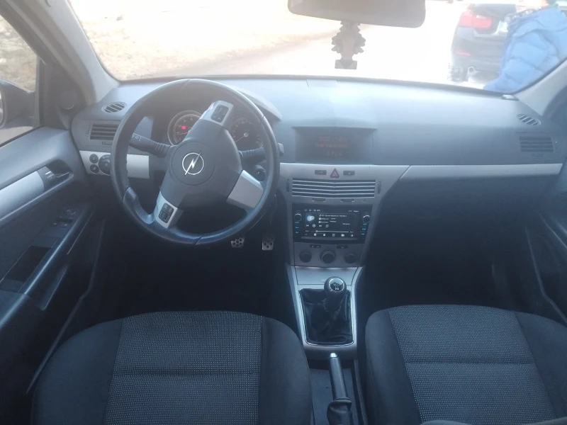 Opel Astra 1.8i, снимка 10 - Автомобили и джипове - 49235866