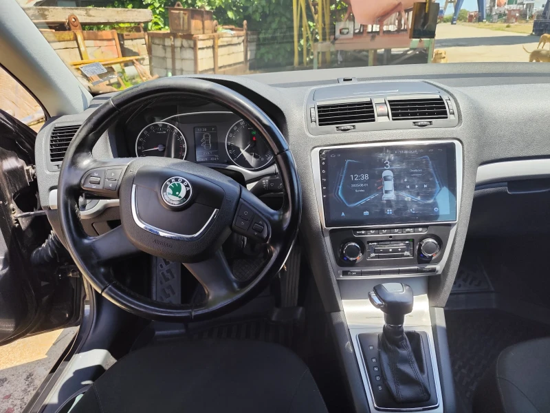 Skoda Octavia 1.6 105HP, снимка 8 - Автомобили и джипове - 50504737