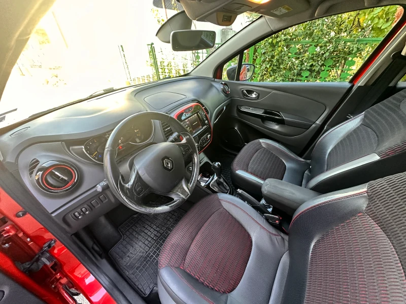 Renault Captur, снимка 8 - Автомобили и джипове - 51800446
